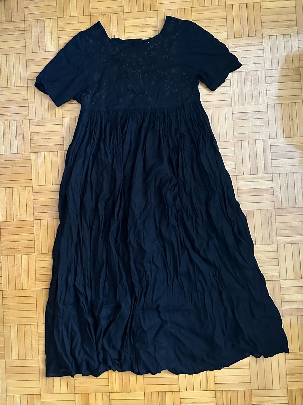 Black Short-Sleeve Embroidered Maxi Dress